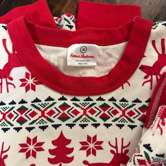 Hanna Andersson Red Festive Pajama Sets - Picture 1 of 2